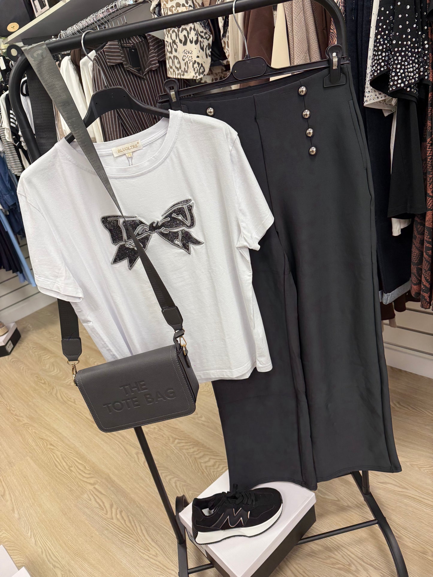 BEAU bow print Tshirt - white/silver