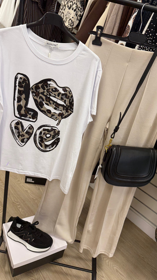 LOVE embellished detail TShirt - white